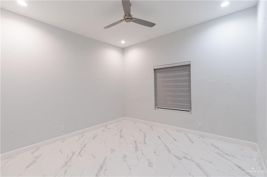 Image 15 of property listing at 2416 S Thames Drive, Edinburg, TX 78539