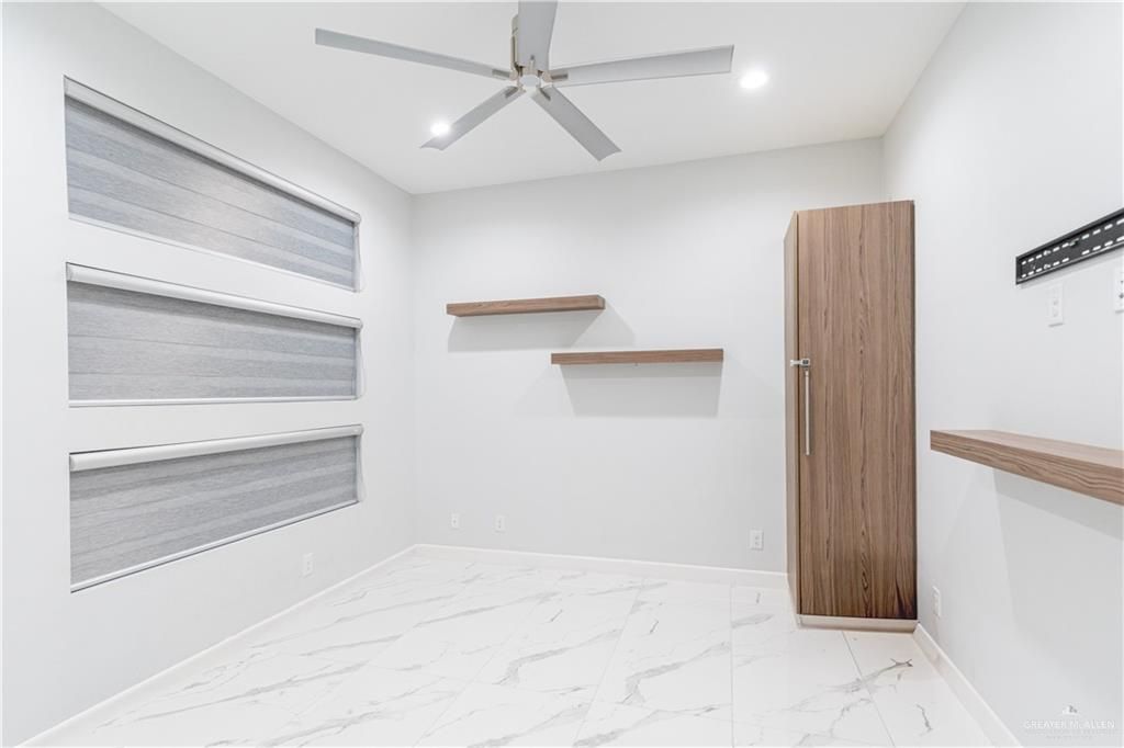 Image 18 of property listing at 2416 S Thames Drive, Edinburg, TX 78539