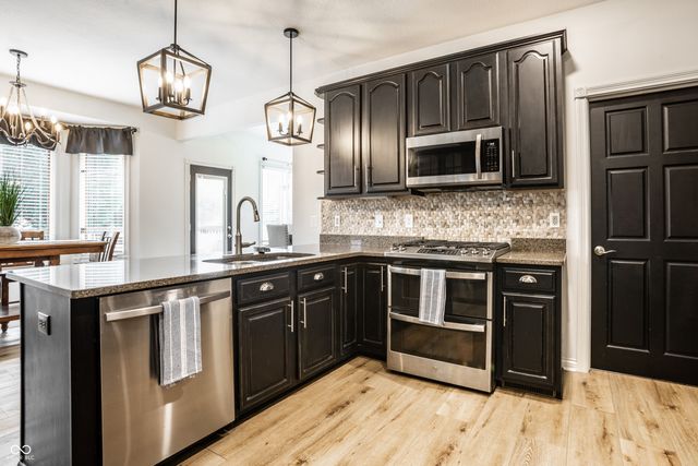 3608 Shoreline Drive, Greenwood, IN 46143