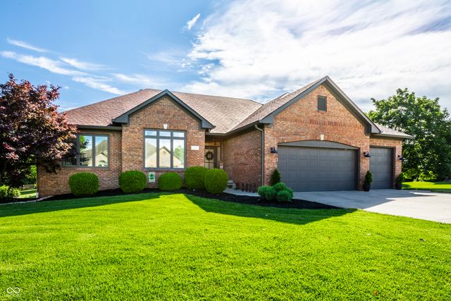 3608 Shoreline Drive, Greenwood, IN 46143
