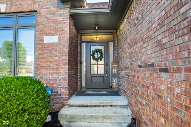 3608 Shoreline Drive, Greenwood, IN 46143