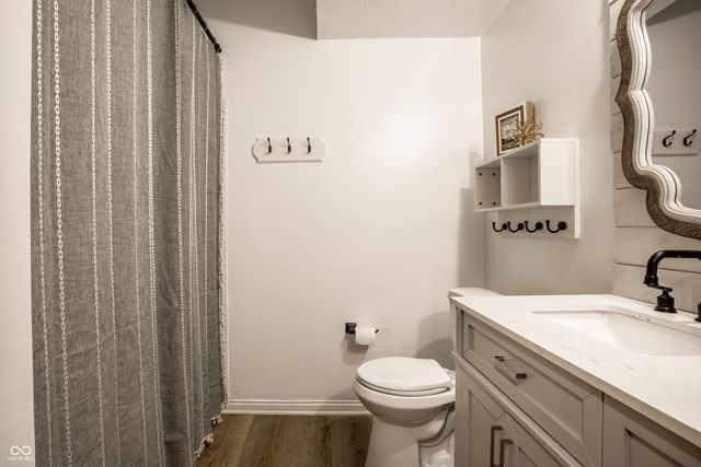 3608 Shoreline Drive, Greenwood, IN 46143