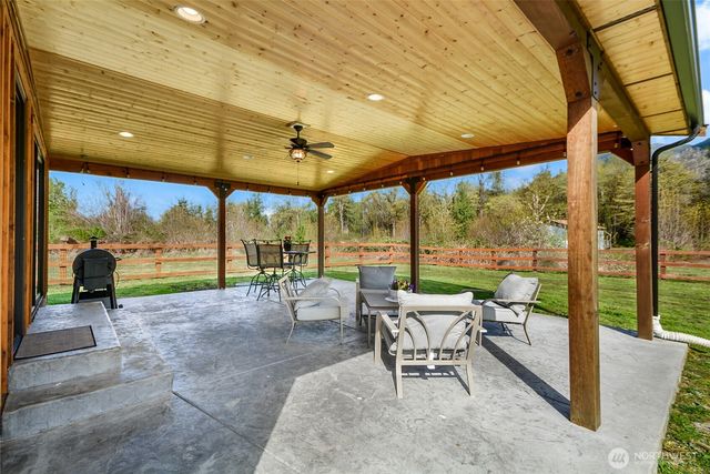 30313 State Route 530 NE, Arlington, WA 98223