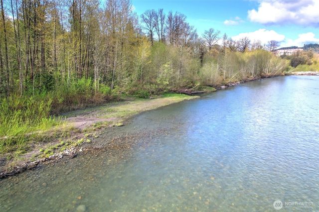 30313 State Route 530 NE, Arlington, WA 98223