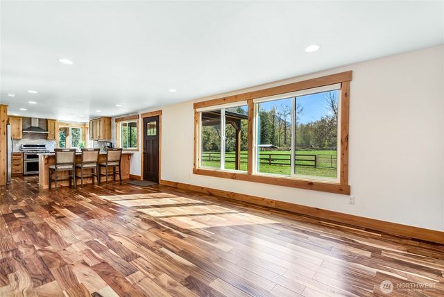 30313 State Route 530 NE, Arlington, WA 98223