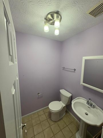 109 Barkley, Nicholasville, KY 40356