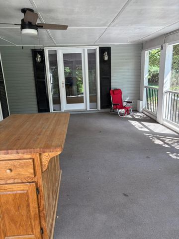109 Barkley, Nicholasville, KY 40356