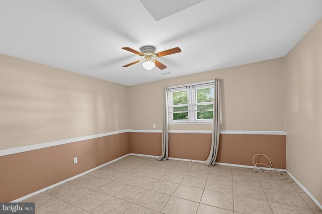 4 ROSLYN RD, Trenton, NJ 08610