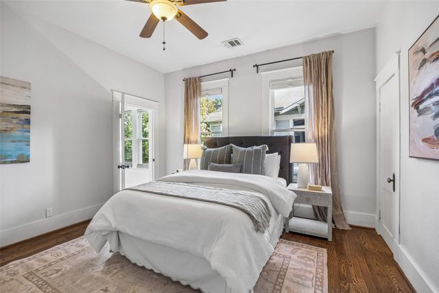 214 S Montclair Avenue, Dallas, TX 75208