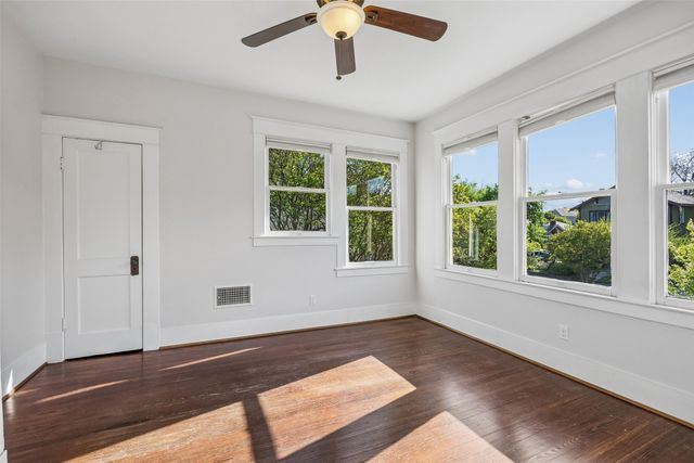 214 S Montclair Avenue, Dallas, TX 75208