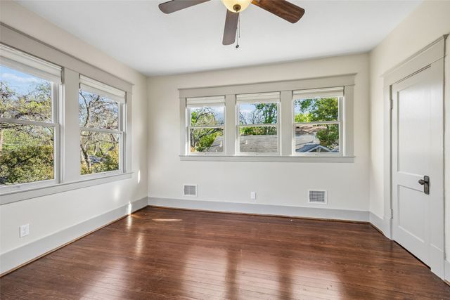 214 S Montclair Avenue, Dallas, TX 75208