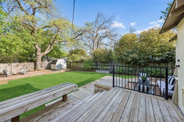 214 S Montclair Avenue, Dallas, TX 75208