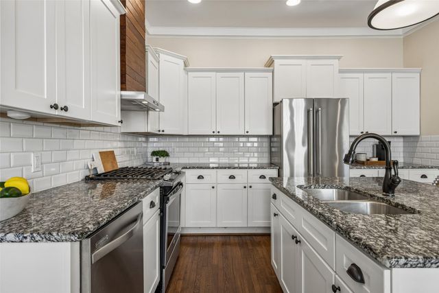 214 S Montclair Avenue, Dallas, TX 75208