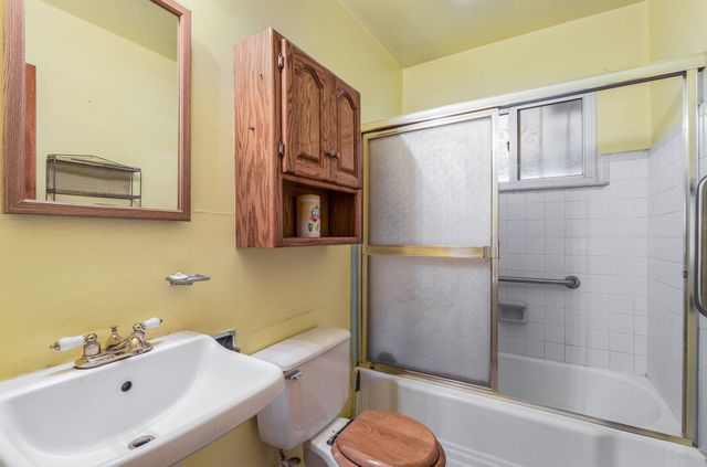 935 Manzano Street NE, Albuquerque, NM 87110