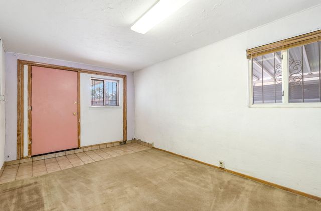 935 Manzano Street NE, Albuquerque, NM 87110