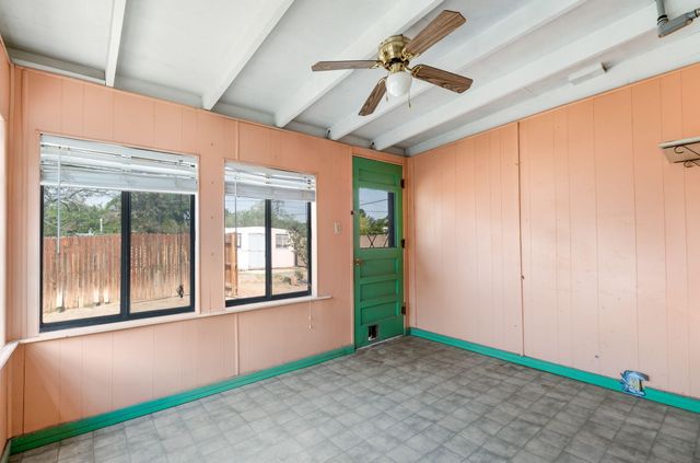 935 Manzano Street NE, Albuquerque, NM 87110