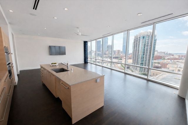 2408 Victory Park Lane 1233, Dallas, TX 75219