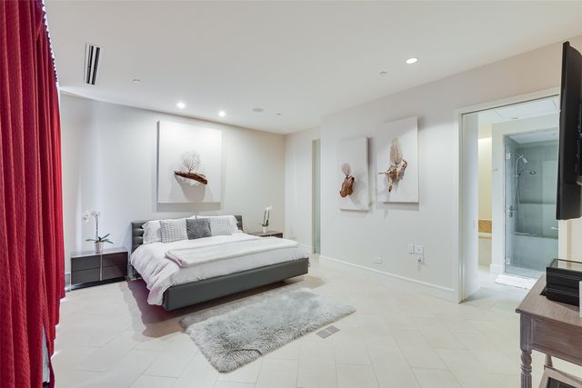 2408 Victory Park Lane 1233, Dallas, TX 75219