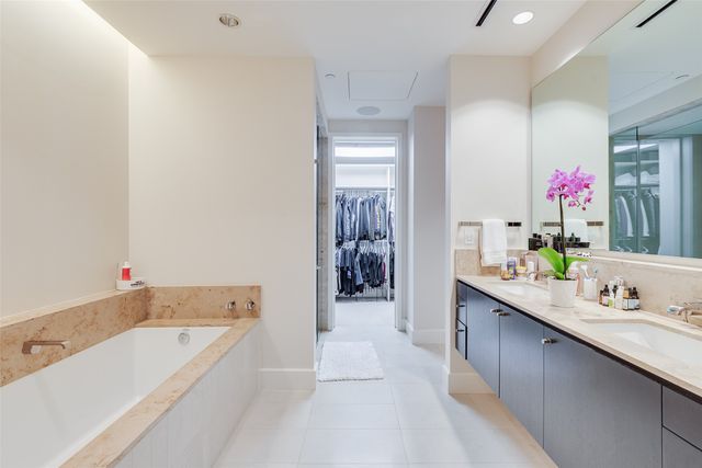 2408 Victory Park Lane 1233, Dallas, TX 75219