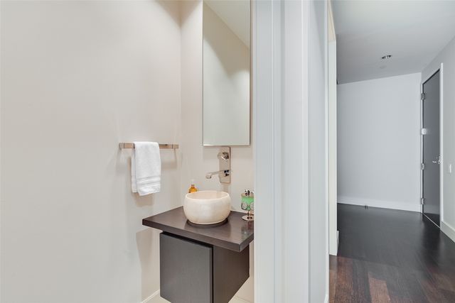 2408 Victory Park Lane 1233, Dallas, TX 75219