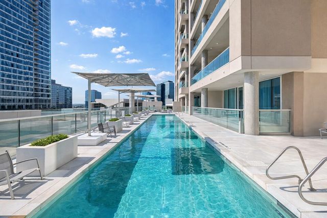 2408 Victory Park Lane 1233, Dallas, TX 75219