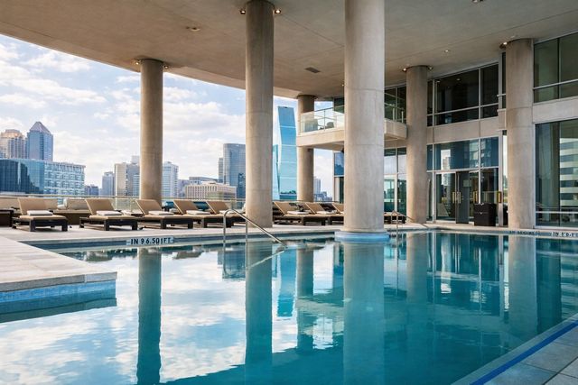 2408 Victory Park Lane 1233, Dallas, TX 75219