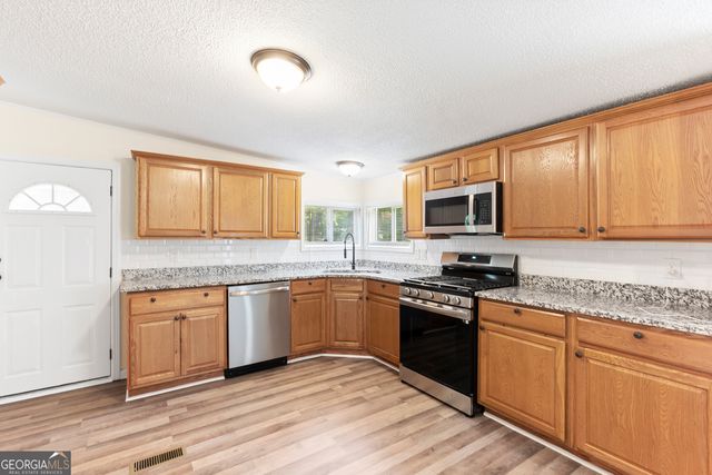 239 Dogwood Acres, Macon, GA 31217