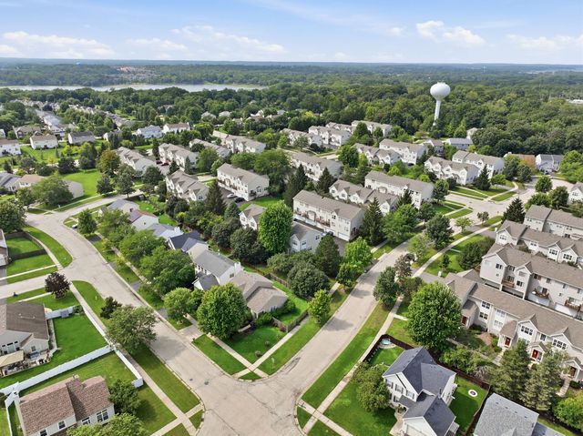 34308 N Goldenrod Road, Round Lake, IL 60073