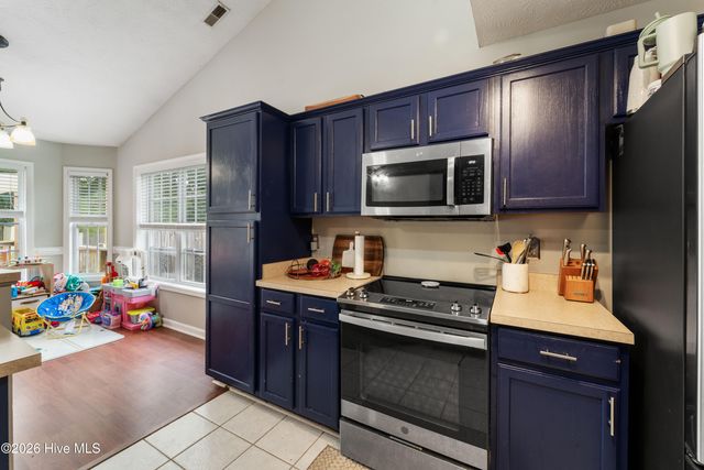 183 Bridlewood Drive, Jacksonville, NC 28540