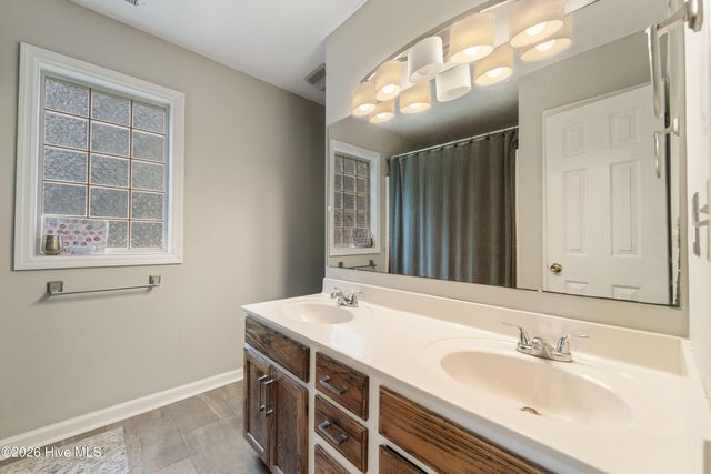 183 Bridlewood Drive, Jacksonville, NC 28540