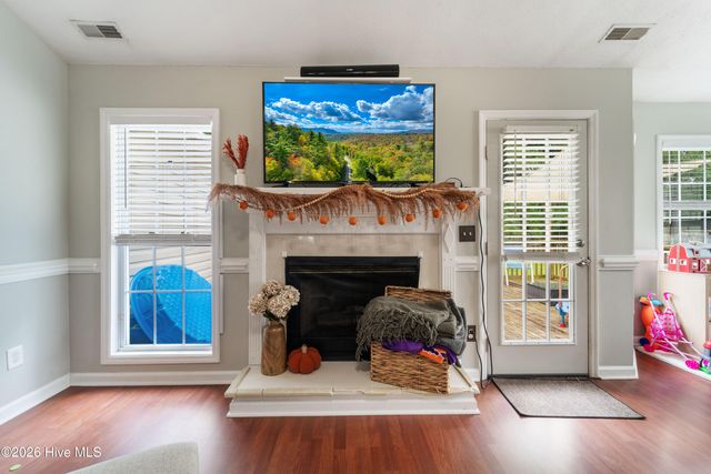 183 Bridlewood Drive, Jacksonville, NC 28540