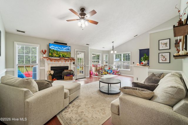 183 Bridlewood Drive, Jacksonville, NC 28540