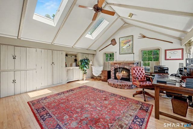 21 Compo Parkway, Westport, CT 06880