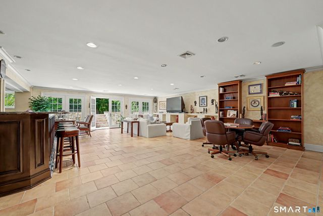 21 Compo Parkway, Westport, CT 06880