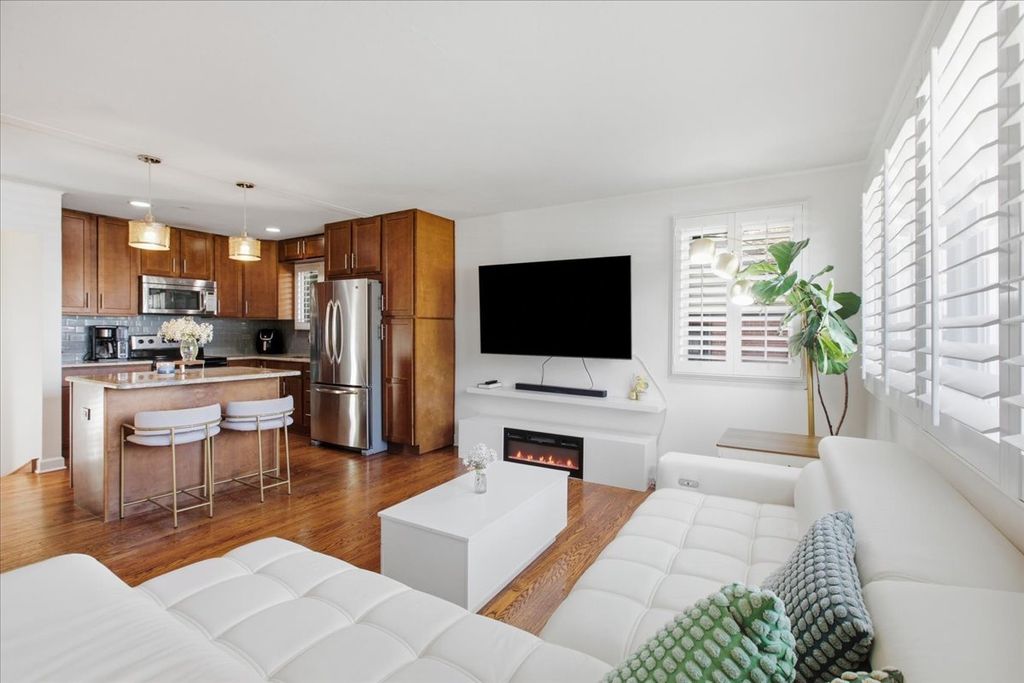 2037 E Touhy Avenue, Des Plaines, IL 60018 — photo 4