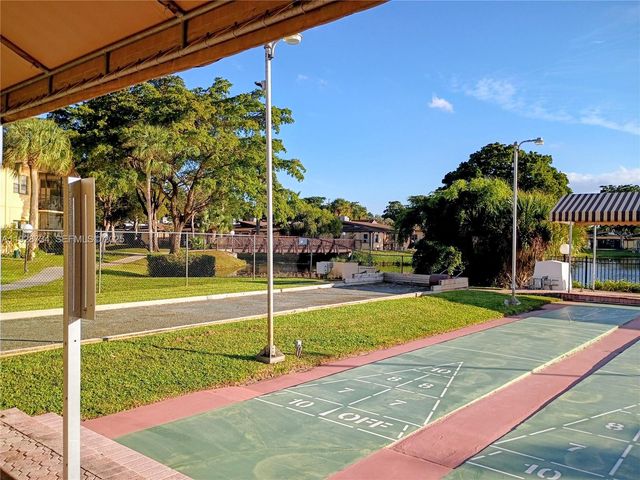 151 Berkley Rd 308, Hollywood, FL 33024