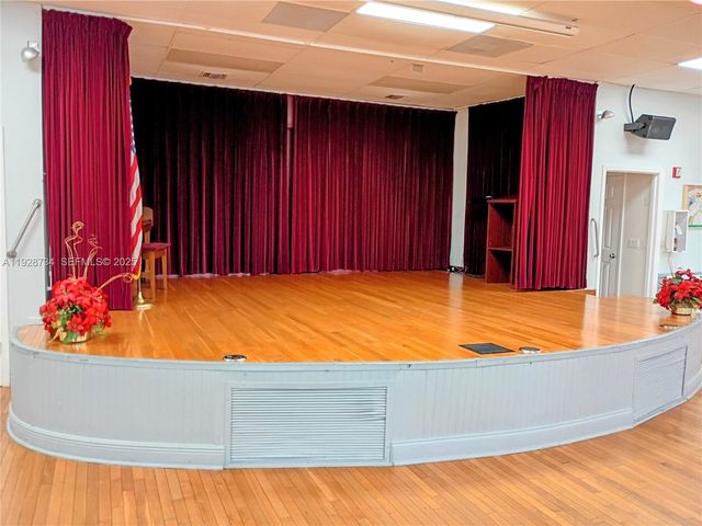 151 Berkley Rd 308, Hollywood, FL 33024