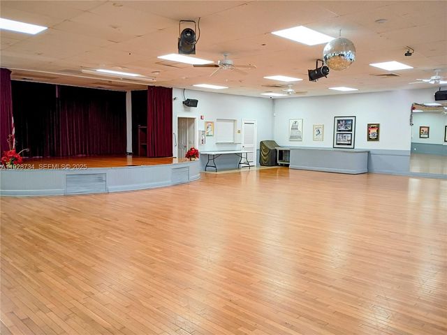 151 Berkley Rd 308, Hollywood, FL 33024