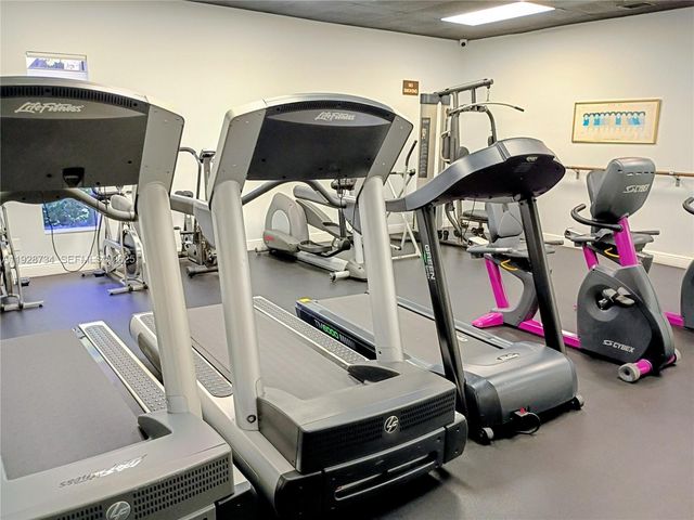 151 Berkley Rd 308, Hollywood, FL 33024