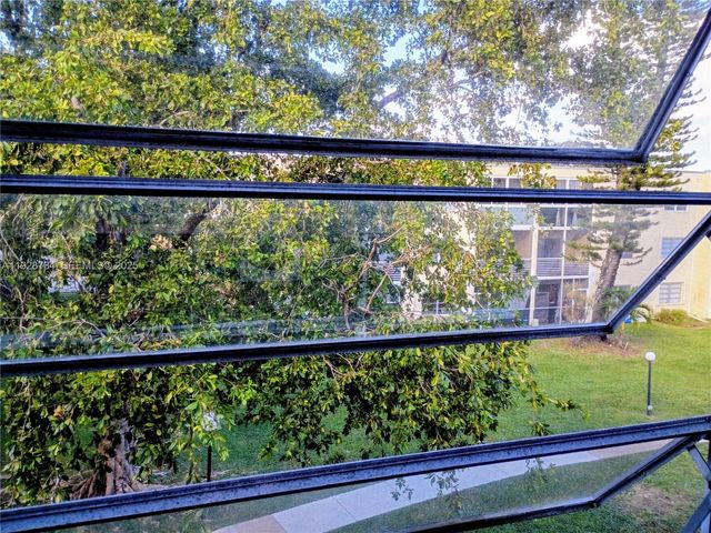 151 Berkley Rd 308, Hollywood, FL 33024