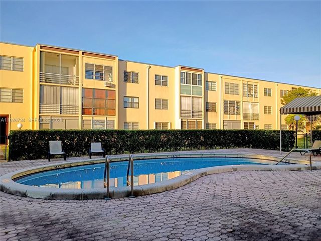 151 Berkley Rd 308, Hollywood, FL 33024