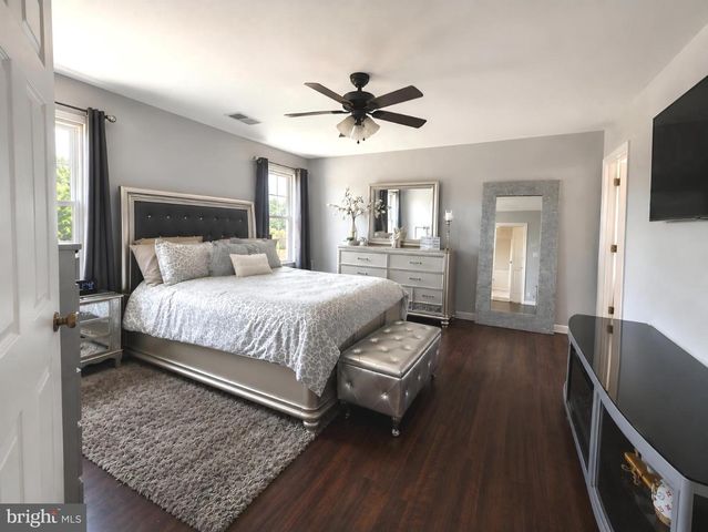 2520 OLD FARM DR, Vineland, NJ 08361