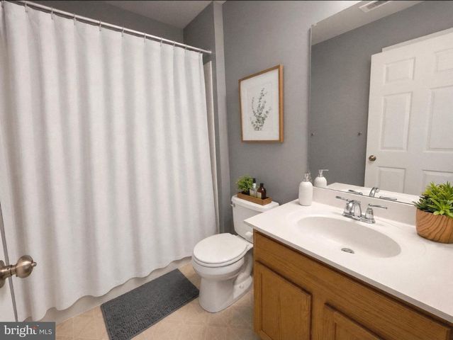 2520 OLD FARM DR, Vineland, NJ 08361