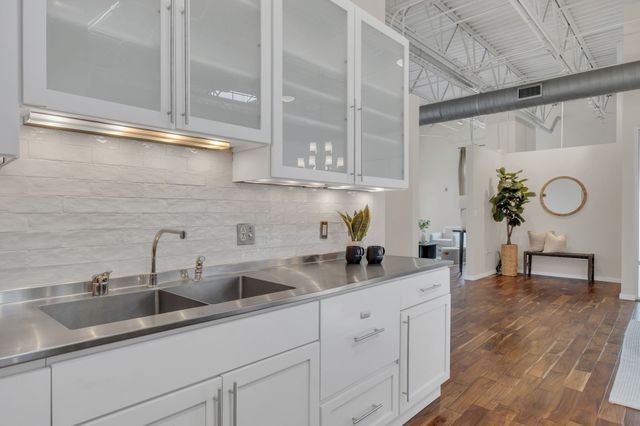 309 Church St Apt 602, Nashville, TN 37201