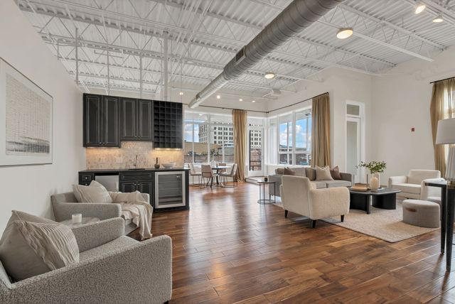 309 Church St Apt 602, Nashville, TN 37201