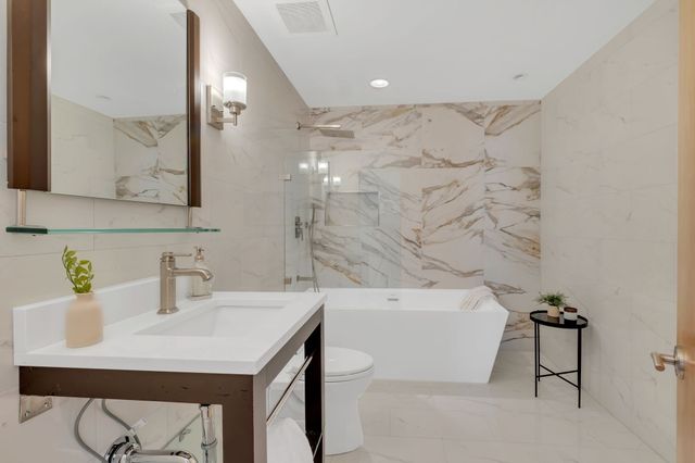 309 Church St Apt 602, Nashville, TN 37201