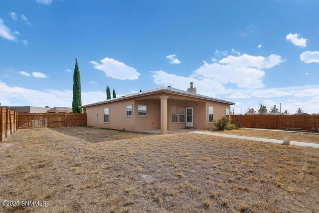 9044 Roswell Road, Mesilla Park, NM 88047