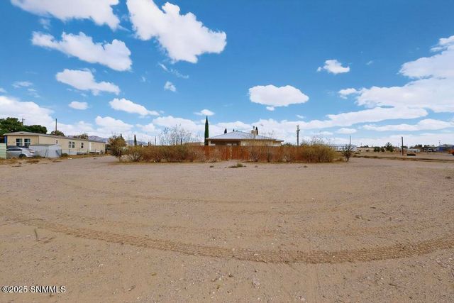 9044 Roswell Road, Mesilla Park, NM 88047