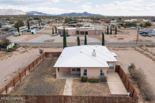 9044 Roswell Road, Mesilla Park, NM 88047