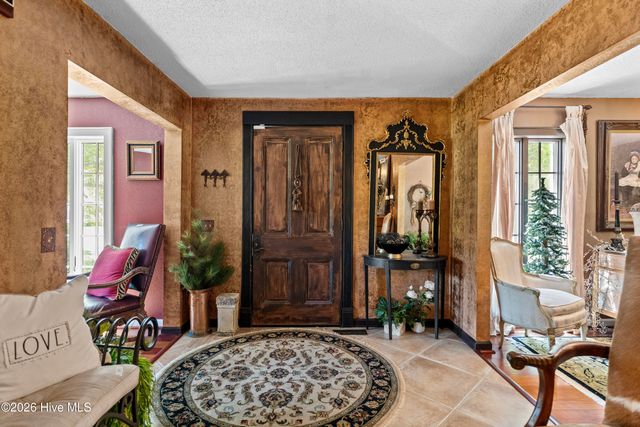 201 Winding Creek Road, Rocky Point, NC 28457